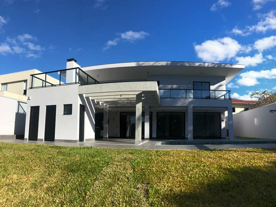 WhatsApp Image 2025-11-15 at 16.39.34